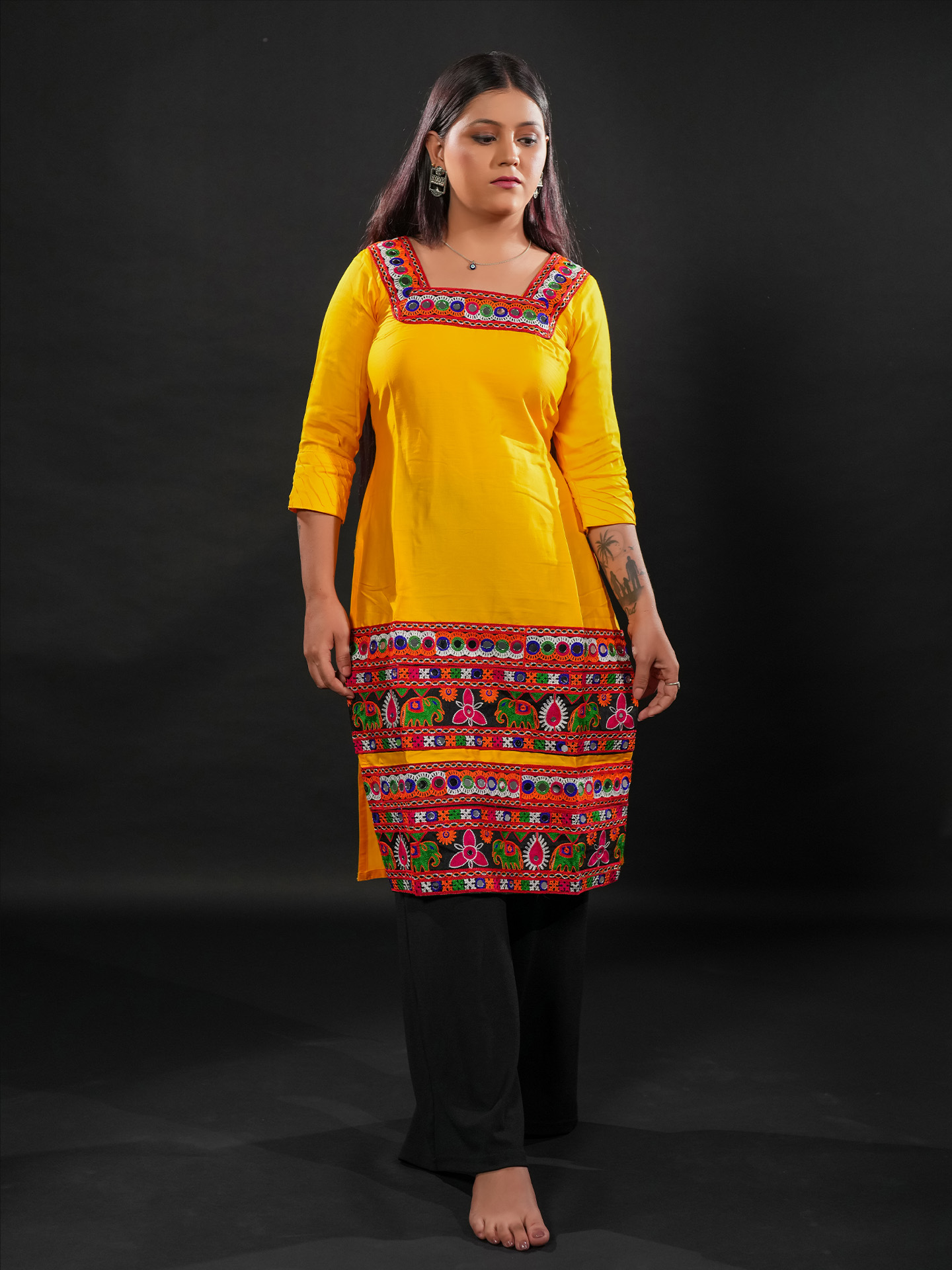 Vastrakosh Ethnic gallery photograph 7